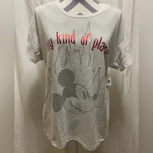 Disney Womens Medium My Kind Of Place Mickey Mouse T- Shirt‎ Lightweight Soft